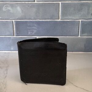 Louis Vuitton Epi Bi fold wallet